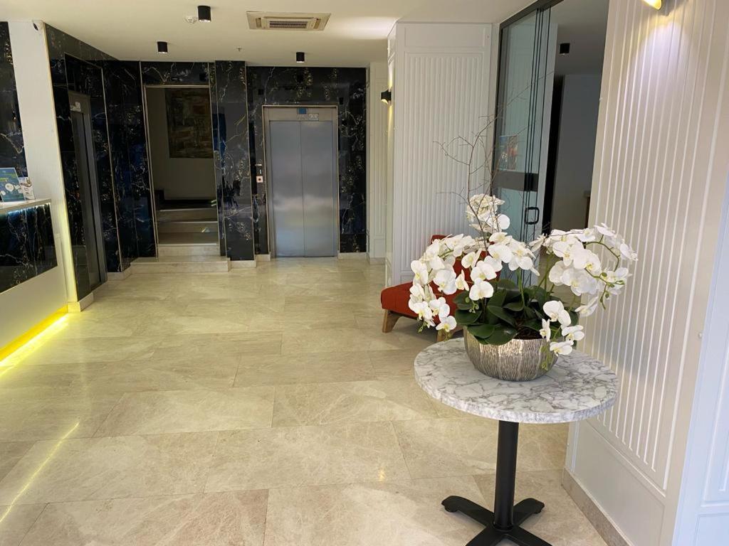 Nk Hotel Izmir Exterior photo